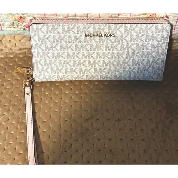 NWT Michael Kors Jet Set Travel Continental Long Wallet Wristlet Powder blush - Picture 1 of 9